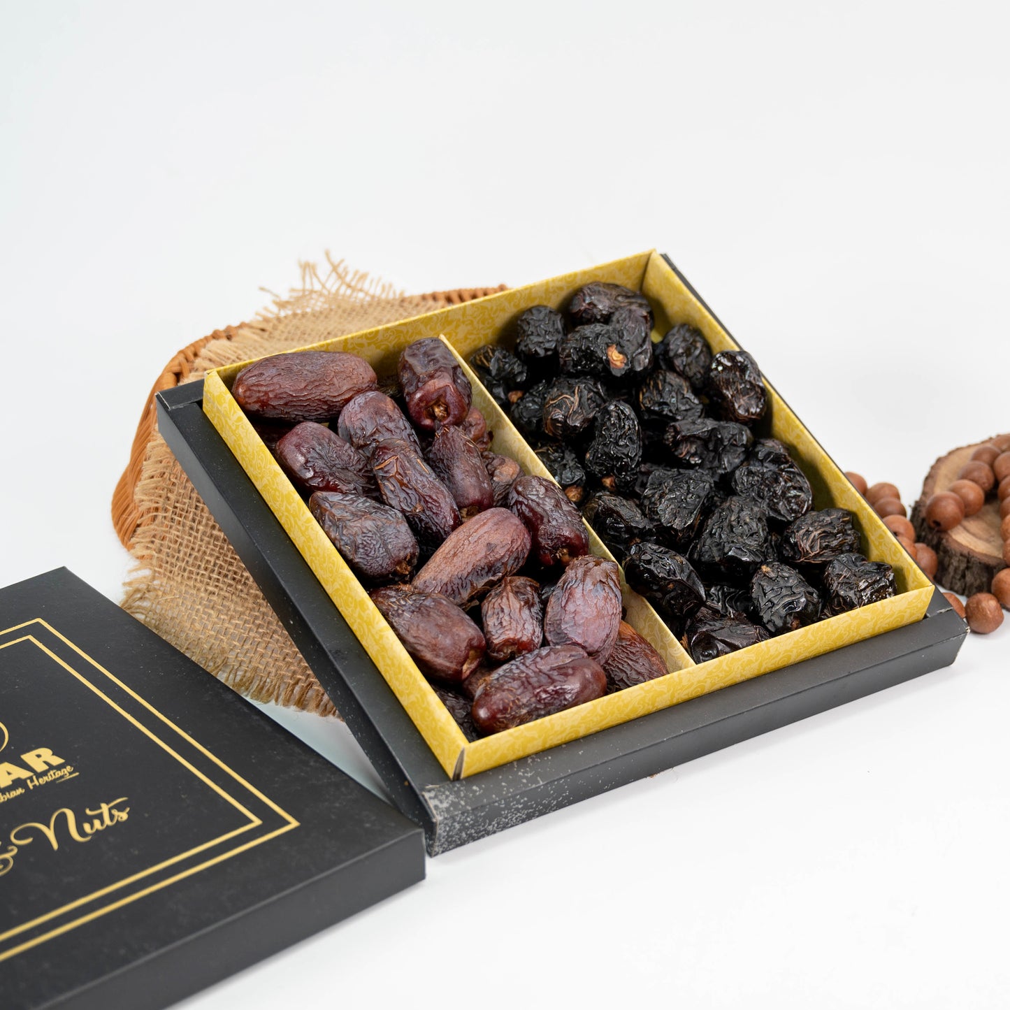 Luxury 1KG Gift Box - Ajwa Special + Amber