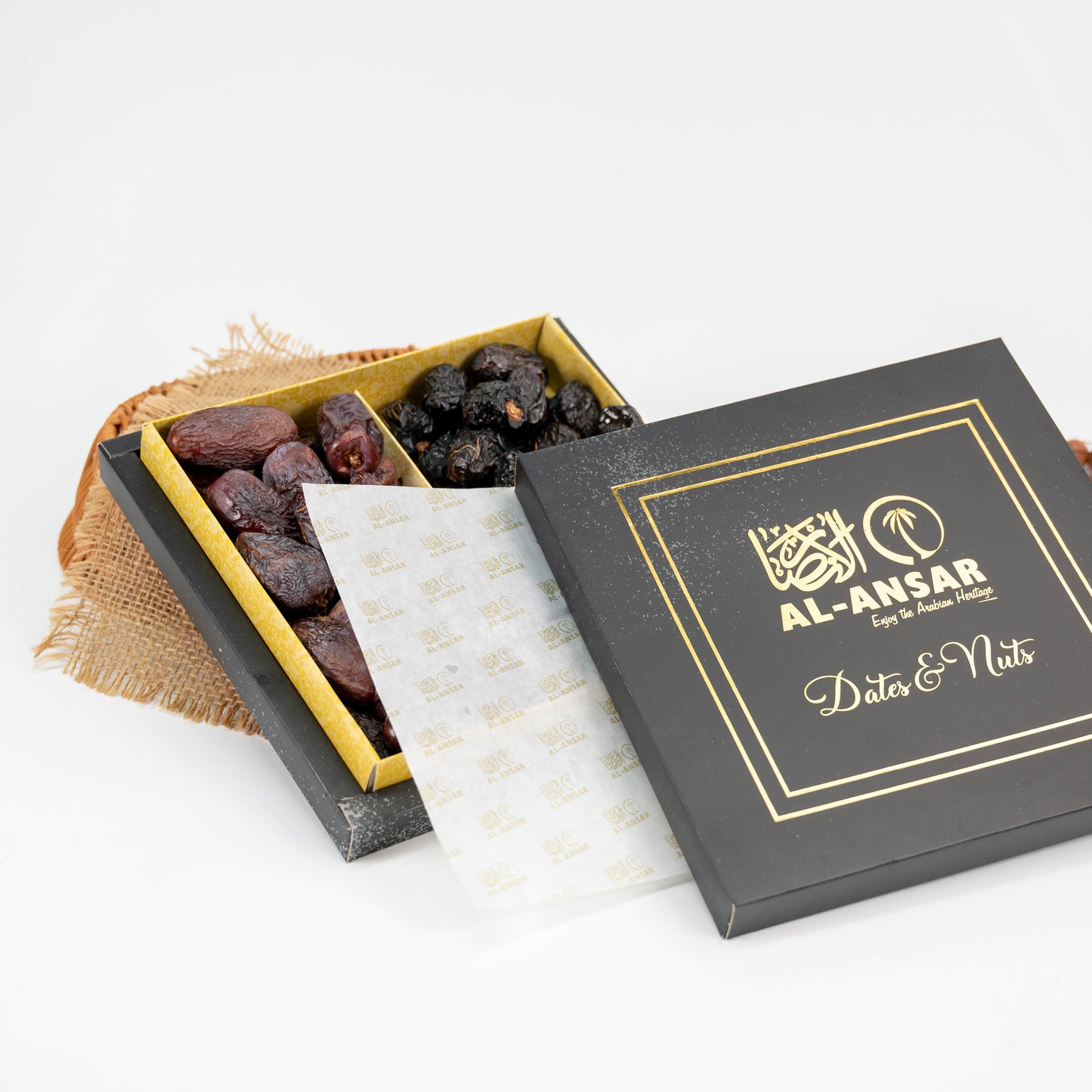 Luxury 1KG Gift Box - Ajwa Special + Amber