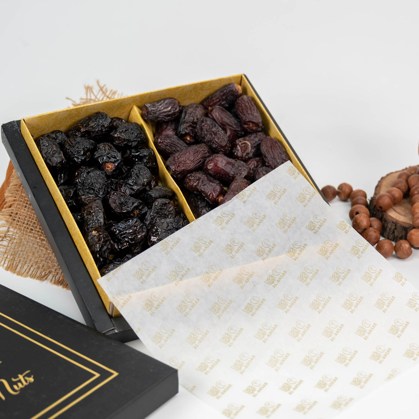 Luxury 1KG Gift Box - Ajwa Special + Kalmi