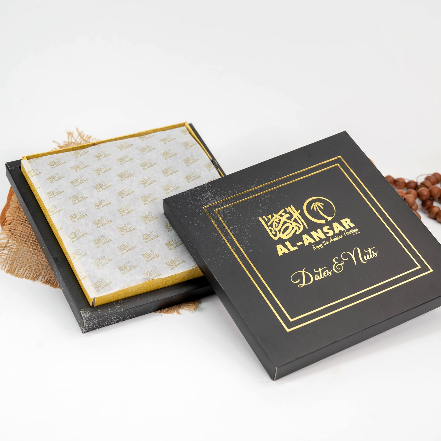 Luxury 1KG Gift Box - Ajwa Special + Mabroom