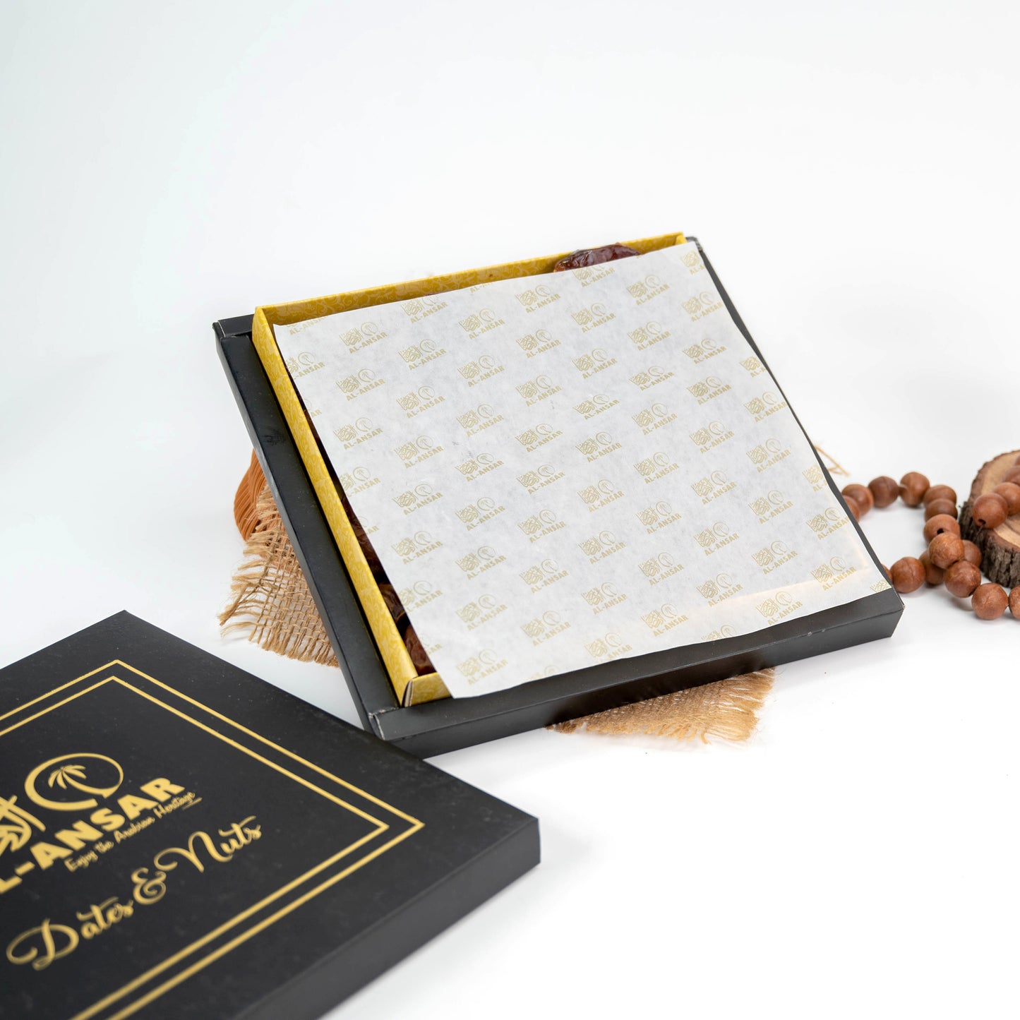 Luxury 1KG Gift Box - Sukri + Kalmi